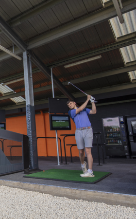 TRACKMAN DRIVING RANGE