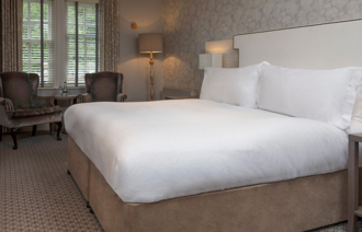 Oultonhall Roomsdeluxedouble Carousel Desktop 02